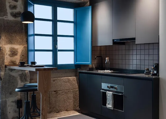 Houmi Orzan * A Coruña